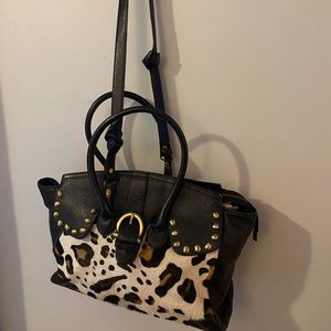 INNUE Made in Italy black leather satchel